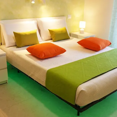 Проживание в семье House